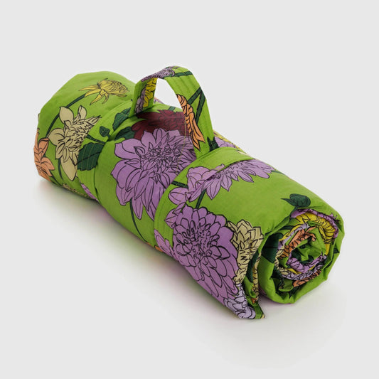 BAGGU Puffy Picnic Blanket: Dahlia