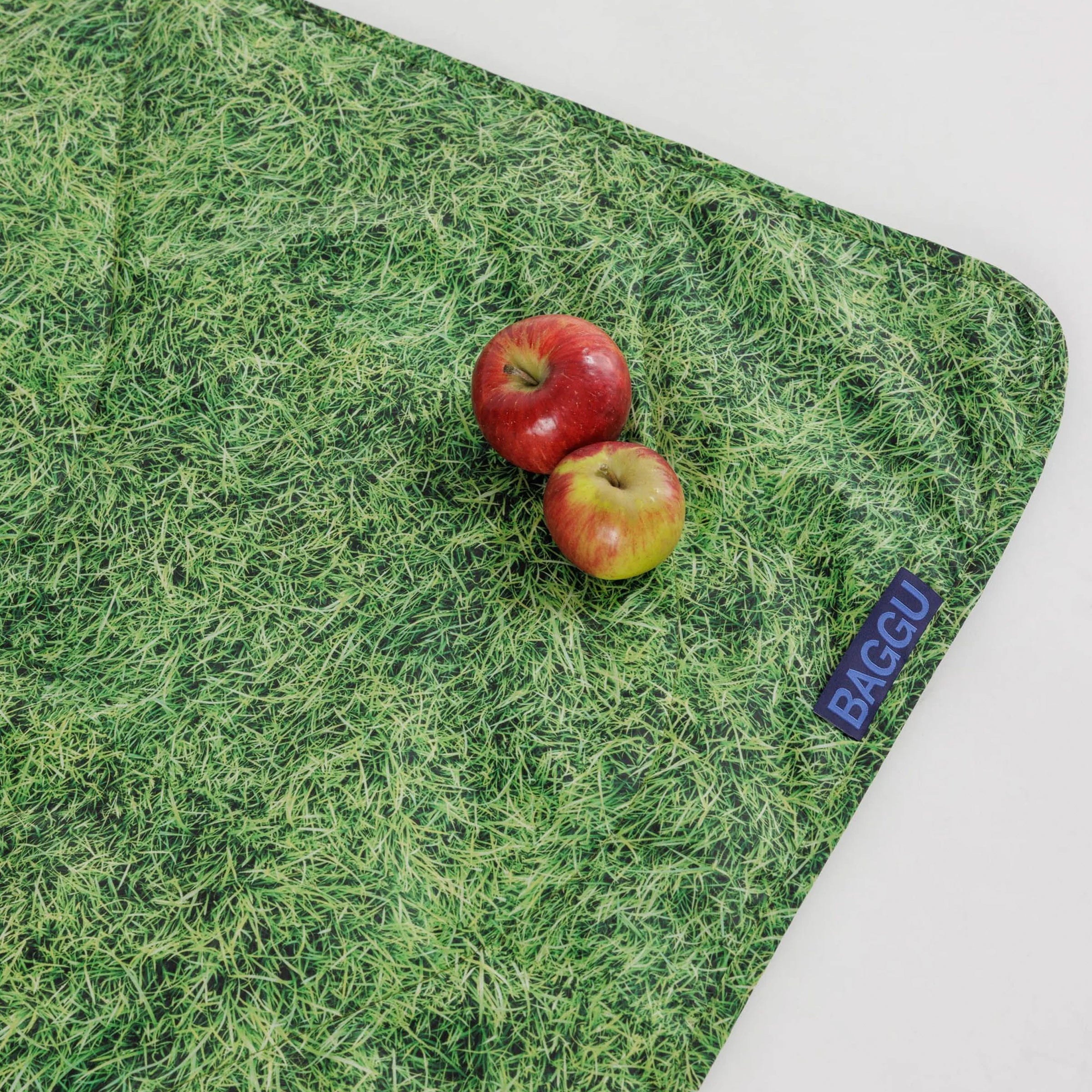 Sustainable best sale picnic blanket