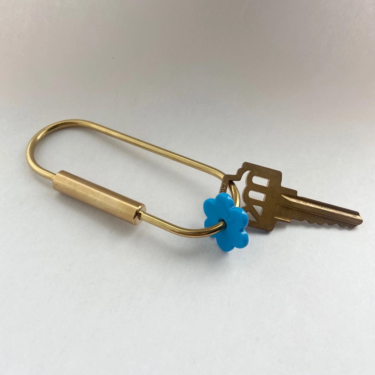 Brass Keyring with Daisy