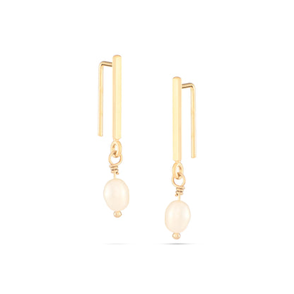 Droplet Earrings in Pearl