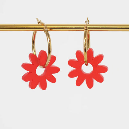 Marguerite Daisy Hoops in Frosted Red