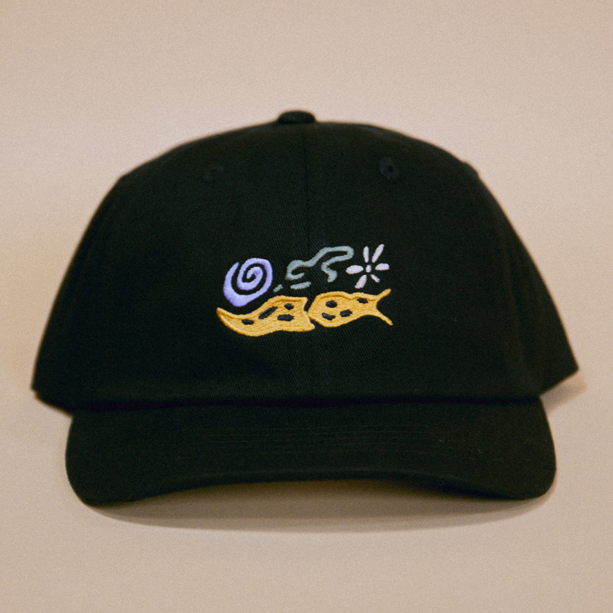 Banana Slug Swirl Hat (Youth / Black)